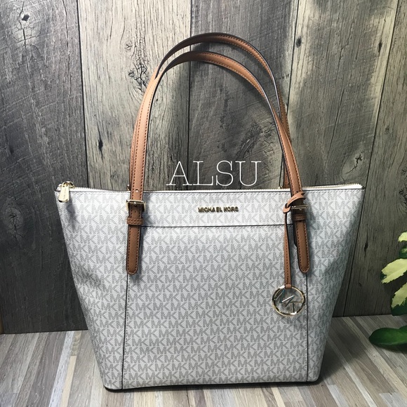 Michael Kors SET Vanilla:Ciara Tote Bag+Wallet - Picture 2 of 8